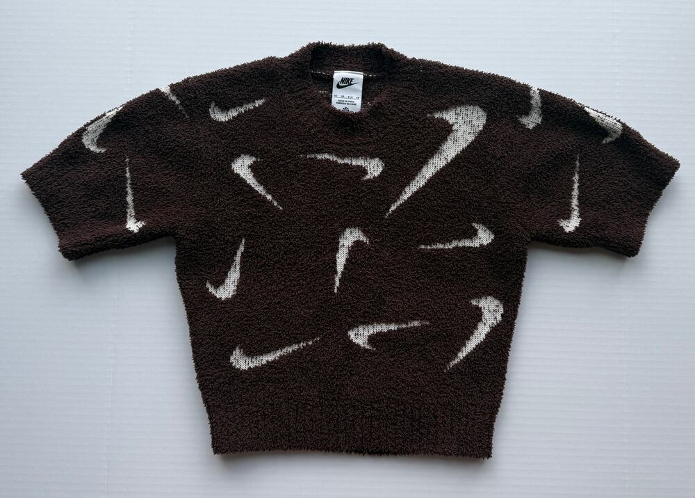 Nike Swoosh Fluffy Boucle Crop Sweater Brown XS All Over Print